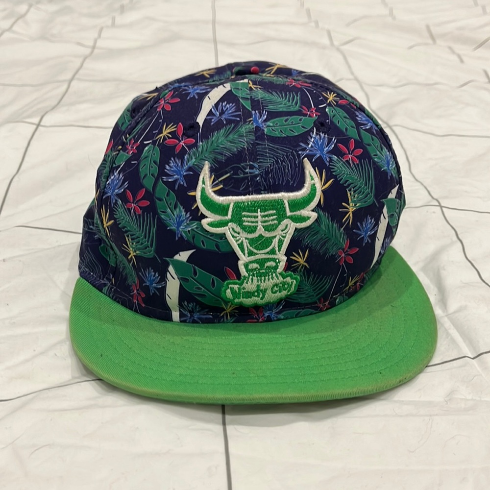 CHICAGO BULLS FLORAL 9FIFTY HAT